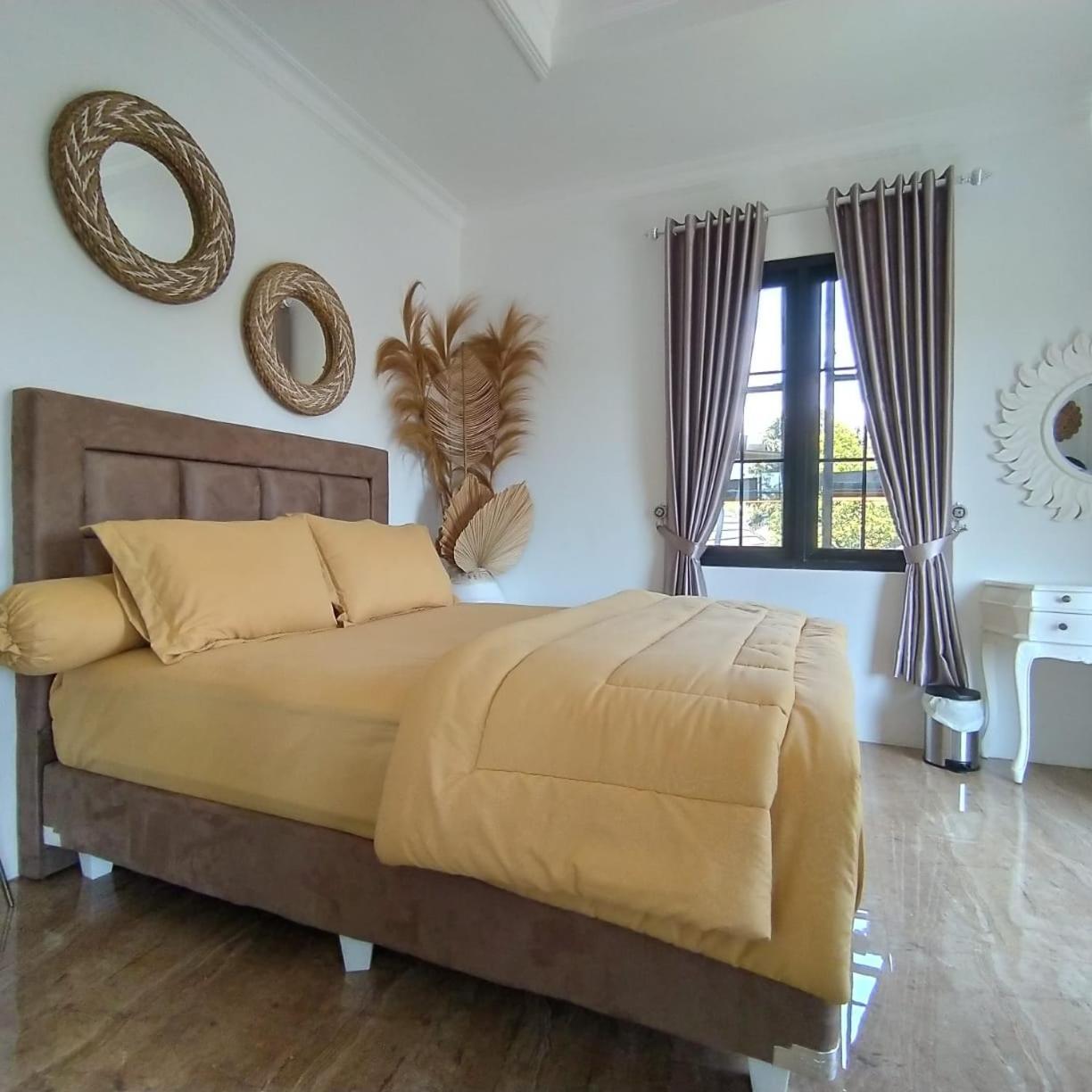 Villa Kota Bunga Malini 7 Cinengangirang Kültér fotó